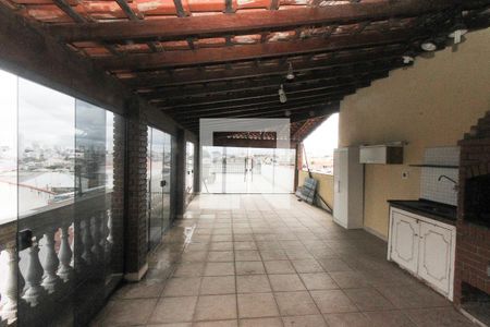 Casa à venda com 260m², 3 quartos e 2 vagas Casa à venda com 260m², 3 quartos e 2 vagasTerraço