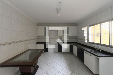 Casa à venda com 260m², 3 quartos e 2 vagas Casa à venda com 260m², 3 quartos e 2 vagasCozinha