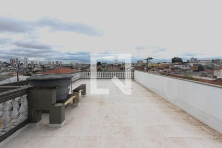 Casa à venda com 260m², 3 quartos e 2 vagas Casa à venda com 260m², 3 quartos e 2 vagasTerraço