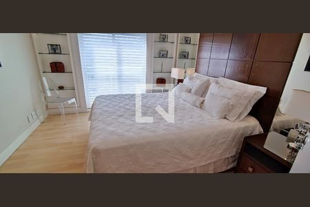 Apartamento à venda com 173m², 3 quartos e 3 vagasSuíte 1