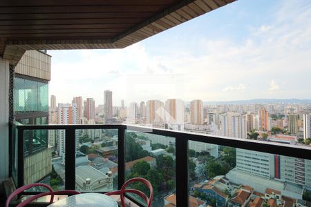 Apartamento à venda com 180m², 4 quartos e 2 vagasVaranda da Sala