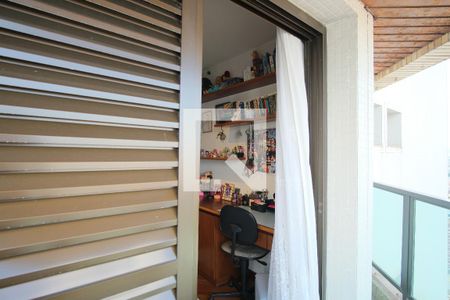 Apartamento à venda com 180m², 4 quartos e 2 vagasSuíte 1