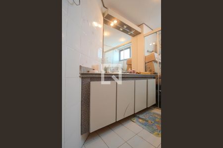 Apartamento à venda com 180m², 4 quartos e 2 vagasBanheiro Social