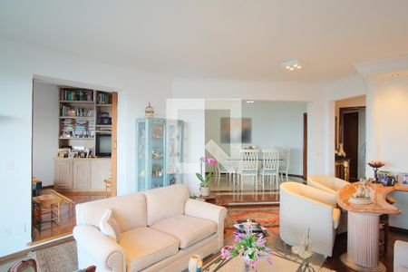 Apartamento à venda com 180m², 4 quartos e 2 vagasSala