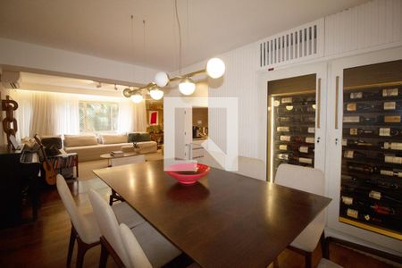 Sala de apartamento à venda com 3 quartos, 128m² em Consolação, São Paulo