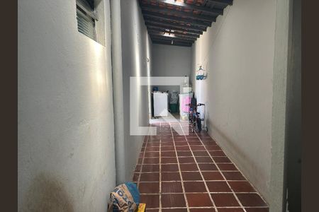 Corredor de casa à venda com 3 quartos, 180m² em Vila Georgina, Campinas