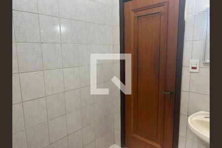 Banheiro de casa à venda com 3 quartos, 180m² em Vila Georgina, Campinas