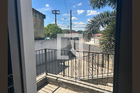 Área da frente e garagem de casa à venda com 3 quartos, 180m² em Vila Georgina, Campinas
