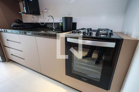 Cozinha de apartamento para alugar com 1 quarto, 40m² em Setor Bueno, Goiânia