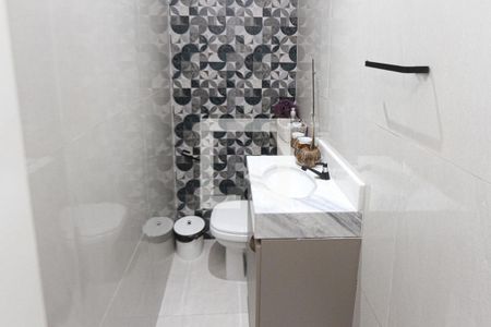 Casa à venda com 89m², 2 quartos e 2 vagasLavabo