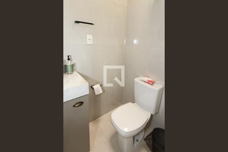 Casa à venda com 89m², 2 quartos e 2 vagasBanheiro da Suite