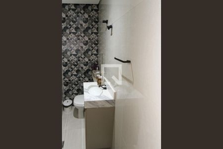 Casa à venda com 89m², 2 quartos e 2 vagasLavabo