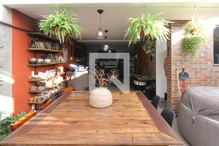 Casa à venda com 89m², 2 quartos e 2 vagasGaragem