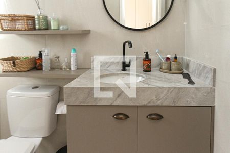 Casa à venda com 89m², 2 quartos e 2 vagasBanheiro da Suite 02