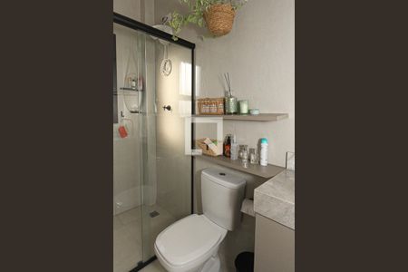 Casa à venda com 89m², 2 quartos e 2 vagasBanheiro da Suite 02