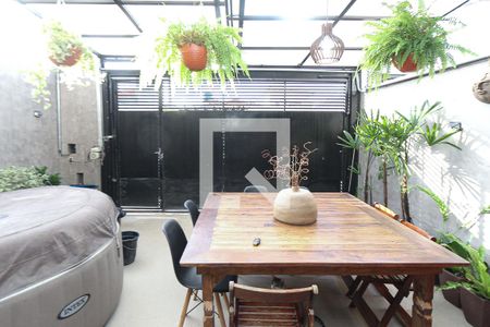 Casa à venda com 89m², 2 quartos e 2 vagasGaragem