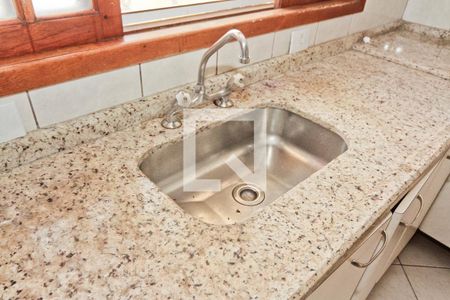 Casa à venda com 134m², 3 quartos e 3 vagas Casa à venda com 134m², 3 quartos e 3 vagasCozinha