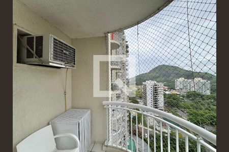 Apartamento à venda com 82m², 3 quartos e 1 vagaVaranda