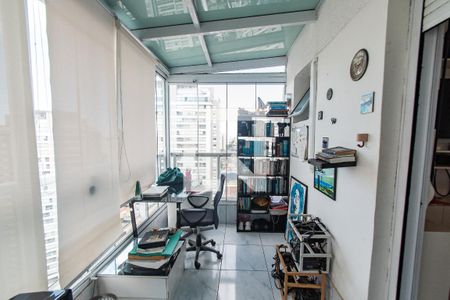 Apartamento à venda com 240m², 5 quartos e 3 vagasVaranda da suíte 3