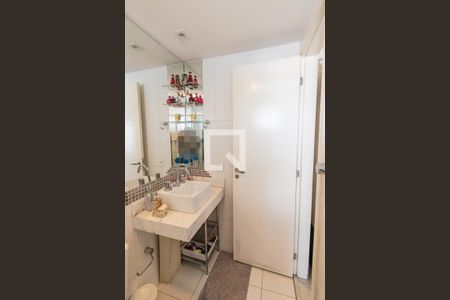 Apartamento à venda com 240m², 5 quartos e 3 vagasBanheiro da suíte 3