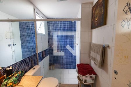 Apartamento à venda com 240m², 5 quartos e 3 vagasBanheiro da suíte 2