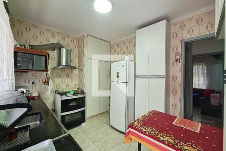 Casa à venda com 250m², 2 quartos e 2 vagas Casa à venda com 250m², 2 quartos e 2 vagasCozinha