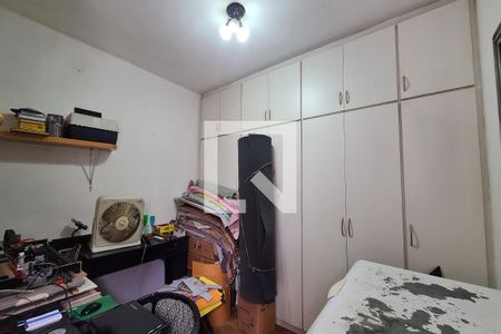 Casa à venda com 250m², 2 quartos e 2 vagas Casa à venda com 250m², 2 quartos e 2 vagasEdícula