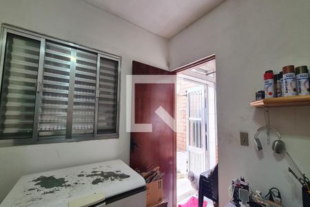 Casa à venda com 250m², 2 quartos e 2 vagas Casa à venda com 250m², 2 quartos e 2 vagasEdícula
