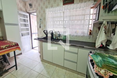 Casa à venda com 250m², 2 quartos e 2 vagas Casa à venda com 250m², 2 quartos e 2 vagasCozinha