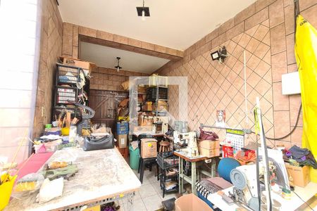 Casa à venda com 250m², 2 quartos e 2 vagas Casa à venda com 250m², 2 quartos e 2 vagasGaragem