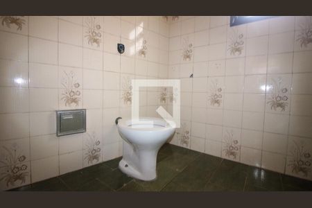 Casa para alugar com 80m², 2 quartos e sem vaga Casa para alugar com 80m², 2 quartos e sem vagaBanheiro