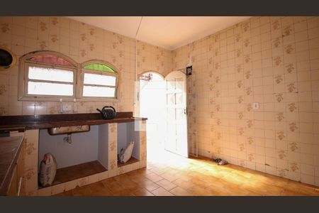 Cozinha de casa para alugar com 2 quartos, 80m² em Vila União (Zona Leste), São Paulo