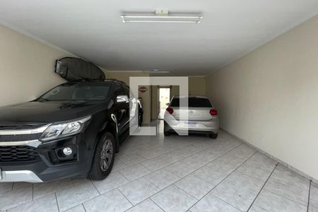 Casa à venda com 230m², 4 quartos e 6 vagasGaragem