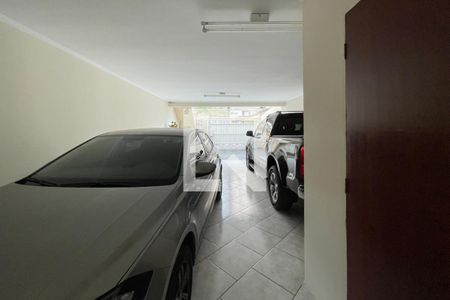 Casa à venda com 230m², 4 quartos e 6 vagasGaragem