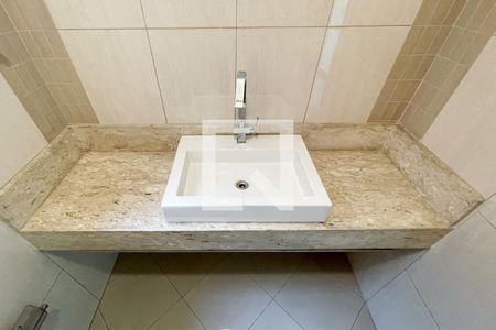 Casa à venda com 230m², 4 quartos e 6 vagasLavabo