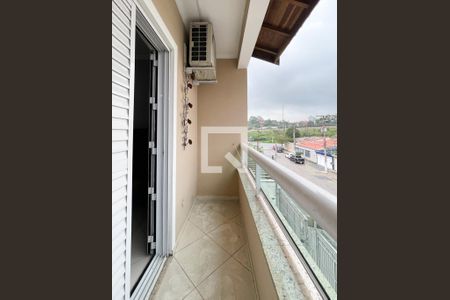 Casa à venda com 230m², 4 quartos e 6 vagasSacada - Suíte