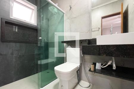 Casa à venda com 230m², 4 quartos e 6 vagasBanheiro - Suíte