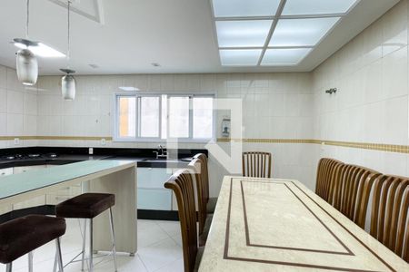 Casa à venda com 230m², 4 quartos e 6 vagasCopa