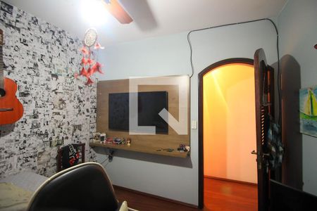 Casa à venda com 299m², 3 quartos e 4 vagasQuarto 2