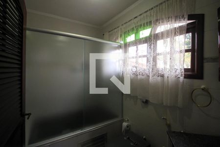 Casa à venda com 299m², 3 quartos e 4 vagasBanheiro da Suíte