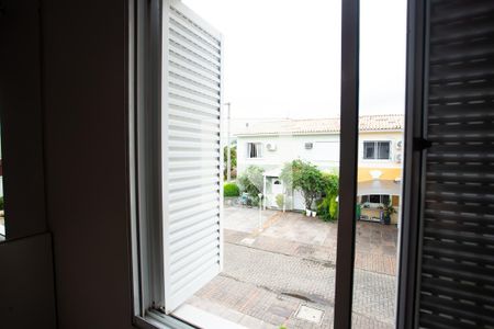 Casa de condomínio para alugar com 80m², 2 quartos e 1 vagaVista da janela da suíte