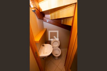 Lavabo de casa de condomínio para alugar com 2 quartos, 80m² em Estância Velha, Canoas