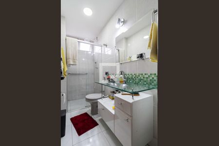 Apartamento à venda com 85m², 3 quartos e 2 vagas Apartamento à venda com 85m², 3 quartos e 2 vagasBanheiro social