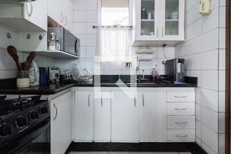 Apartamento à venda com 85m², 3 quartos e 2 vagas Apartamento à venda com 85m², 3 quartos e 2 vagasCozinha