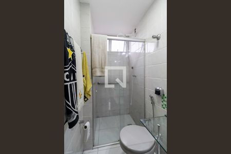 Apartamento à venda com 85m², 3 quartos e 2 vagas Apartamento à venda com 85m², 3 quartos e 2 vagasBanheiro social