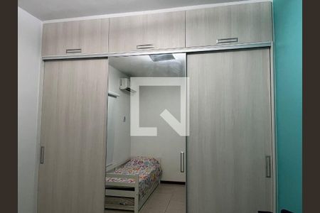 Casa à venda com 8 quartos, 350m² em Badu, Niterói