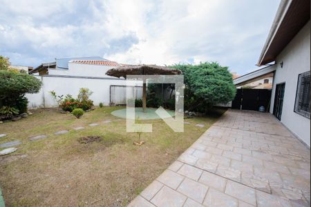 Casa de condomínio à venda com 365m², 3 quartos e 4 vagas Casa de condomínio à venda com 365m², 3 quartos e 4 vagasQuintal - Quiosque