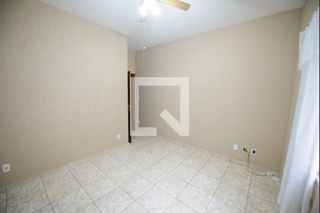 Casa de condomínio à venda com 365m², 3 quartos e 4 vagas Casa de condomínio à venda com 365m², 3 quartos e 4 vagasQuarto 2