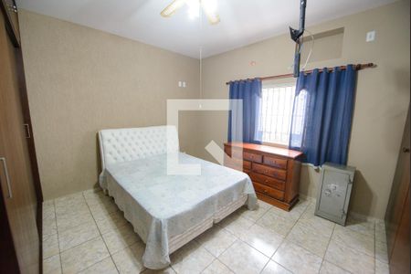 Casa de condomínio à venda com 365m², 3 quartos e 4 vagas Casa de condomínio à venda com 365m², 3 quartos e 4 vagasSuíte