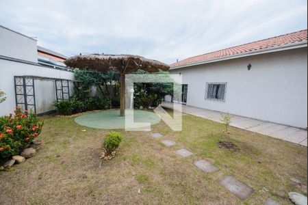 Casa de condomínio à venda com 365m², 3 quartos e 4 vagas Casa de condomínio à venda com 365m², 3 quartos e 4 vagasQuintal - Quiosque